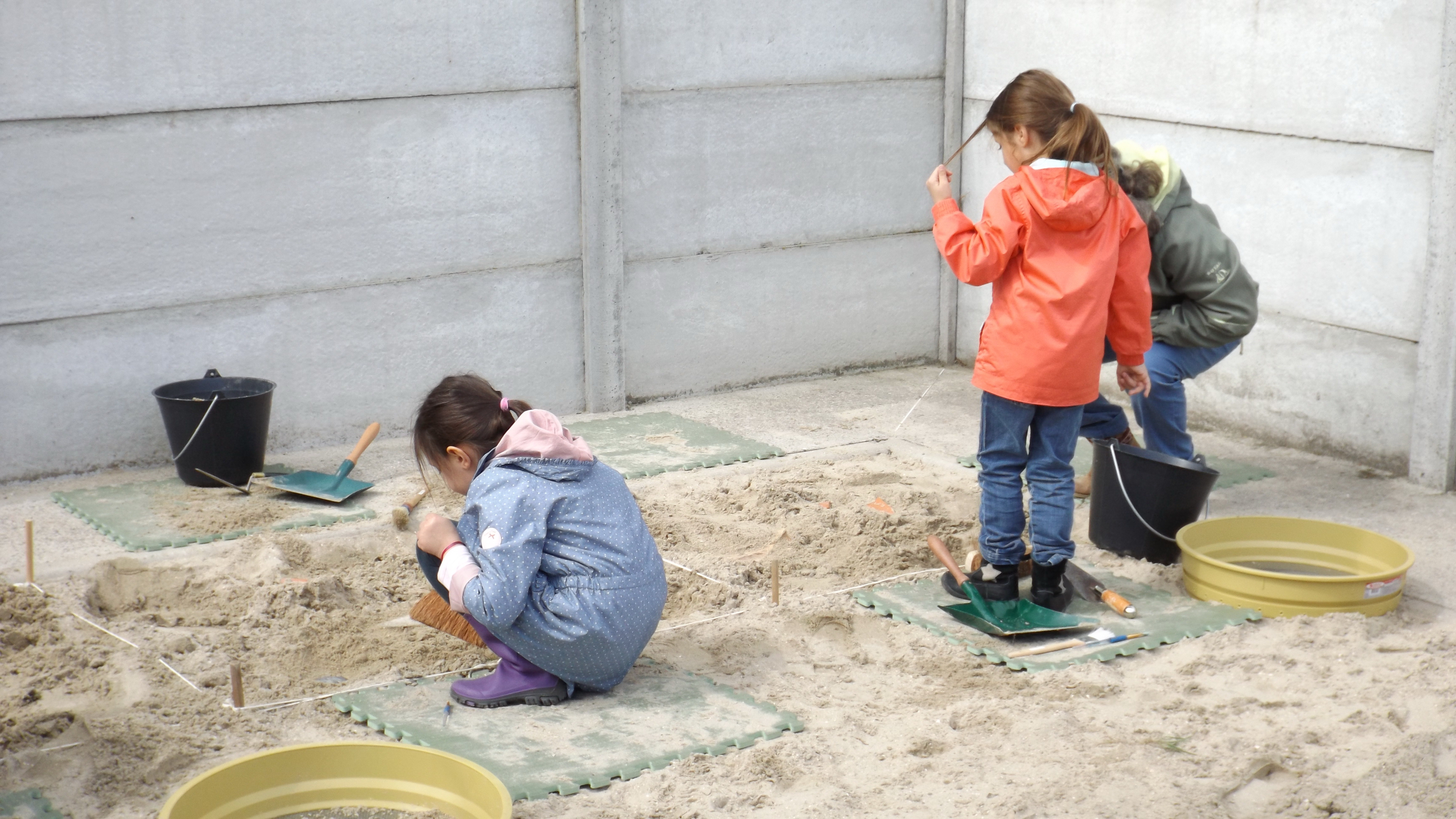 0-3 ans : l'archéologie du bout des doigts - fouille pour les tout-petits