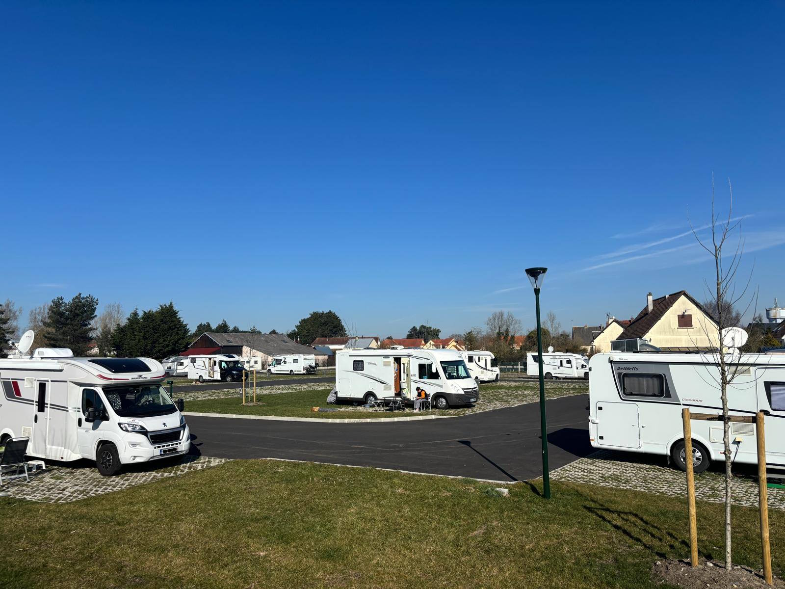Aire de camping-cars de Fort-Mahon-Plage - Lodging - FORT-MAHON-PLAGE -  Somme Tourisme